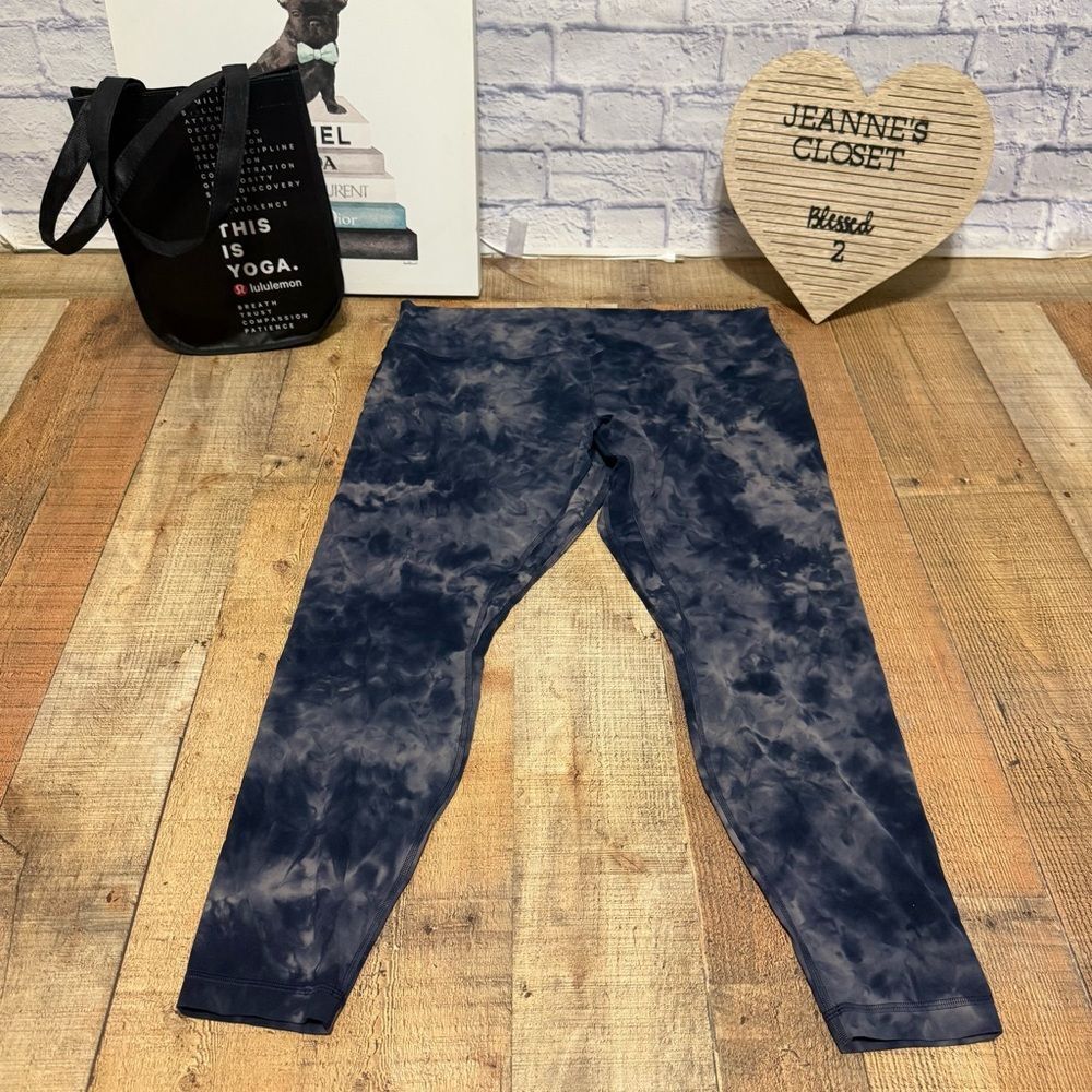 Lululemon Align Pant 28” in *Diamond Dye
Size 20